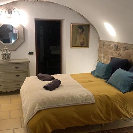 La Villageoise, Chambre Troglodyte Pitoresque Au Coeur Du Village Rognes Ngoại thất bức ảnh